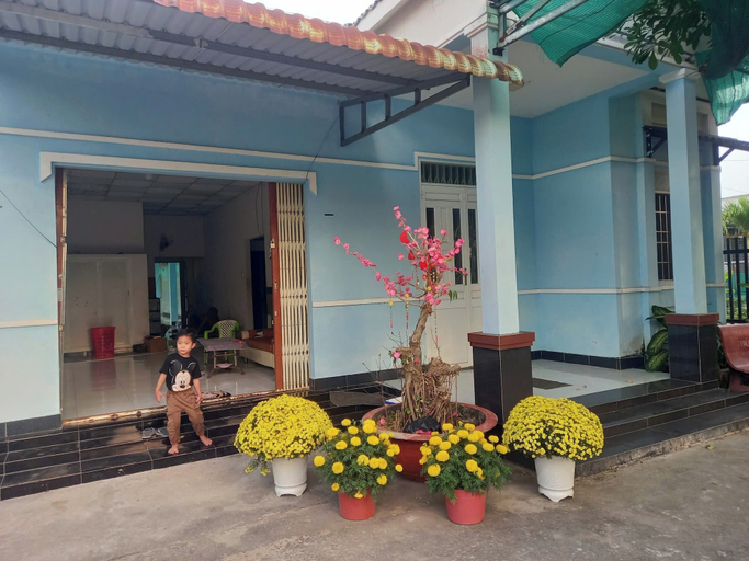 Exterior detail, Nha nghi Nguyen Bao - Tran De Con Dao, Long Phú