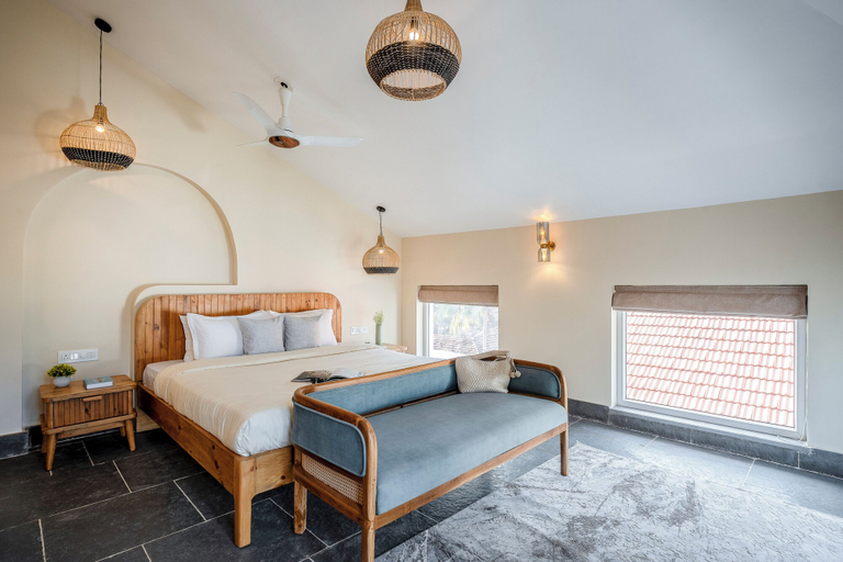 Room 5, Staymaster White Castle-4BHK, North Goa
