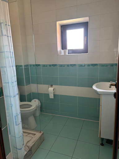 Bathroom 5, Pensiunea Alexia, Piatra-neamt