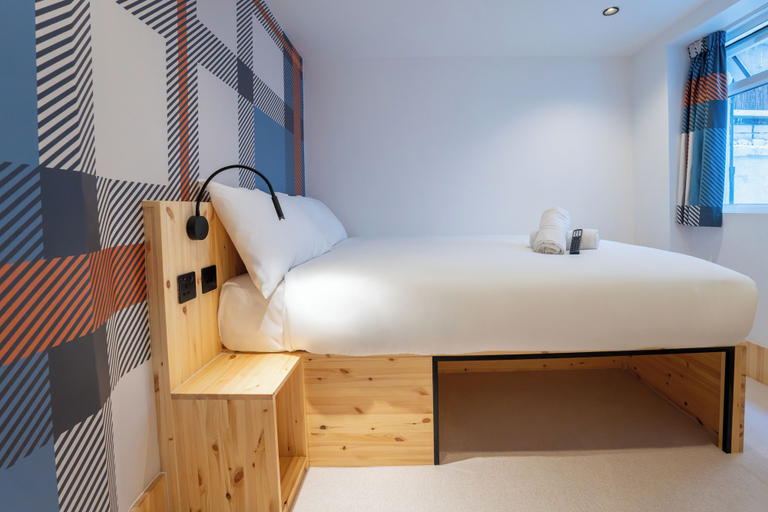 Bedroom 2, EasyHotel Paddington, London