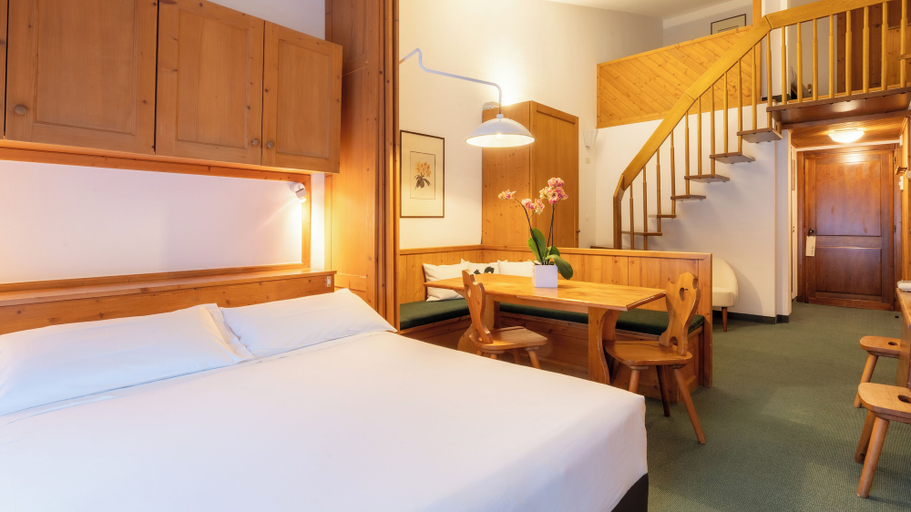 Bedroom 3, Hotel Cristallino d'Ampezzo, Belluno