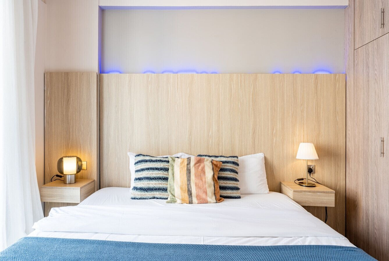 Room 3, Beach Daze 1-BR Apt By Finikoudes Beach, Larnaca