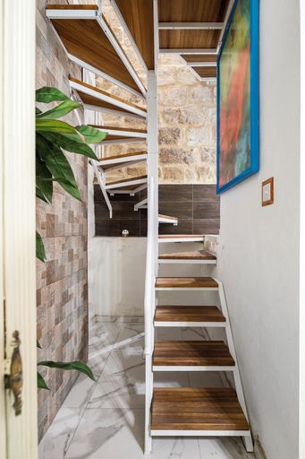 Interior 3, Chic Comfy 1BR Maisonette Valletta Area