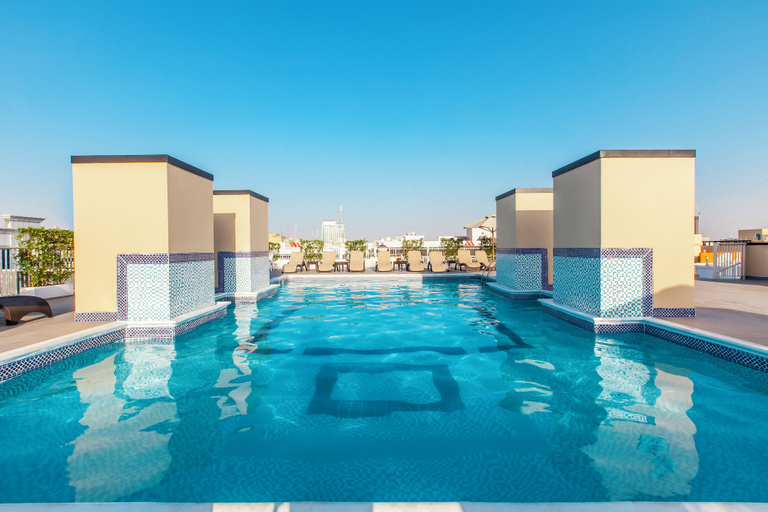 Rooftop pool