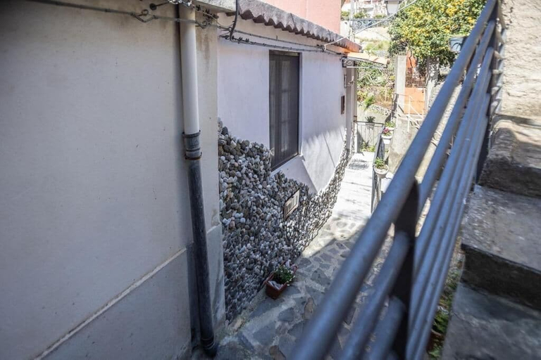 Exterior 2, Casa In Montagna Vicino Al Mare, Messina