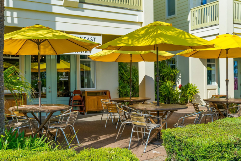 Outdoor dining 3, 30A - Hidden Lakes Condo Rentals, Walton