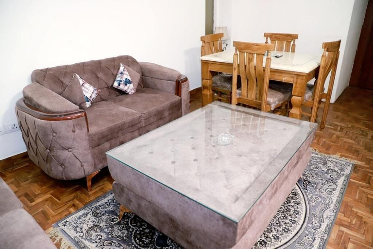 Living area 3, Fortune Home Service Apartment 3Bhk,E-28 1B Saket, Delhi