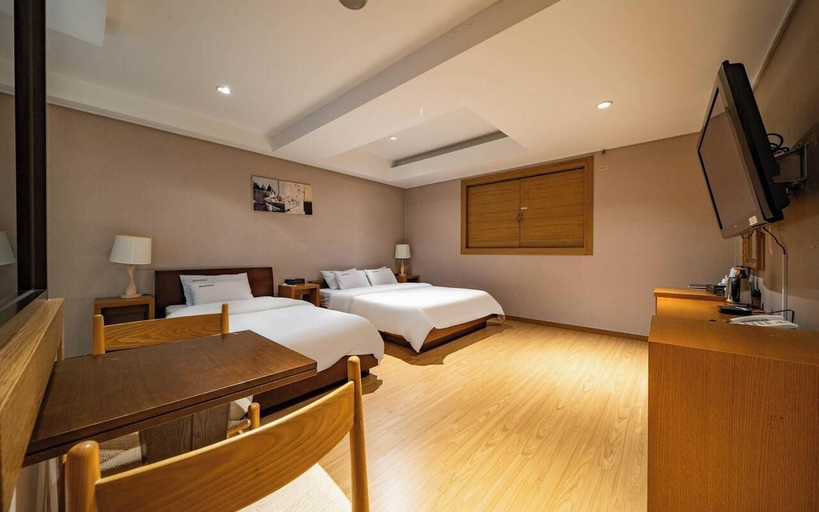 Bedroom 4, Hasen Nabeeya Hotel, Siheung