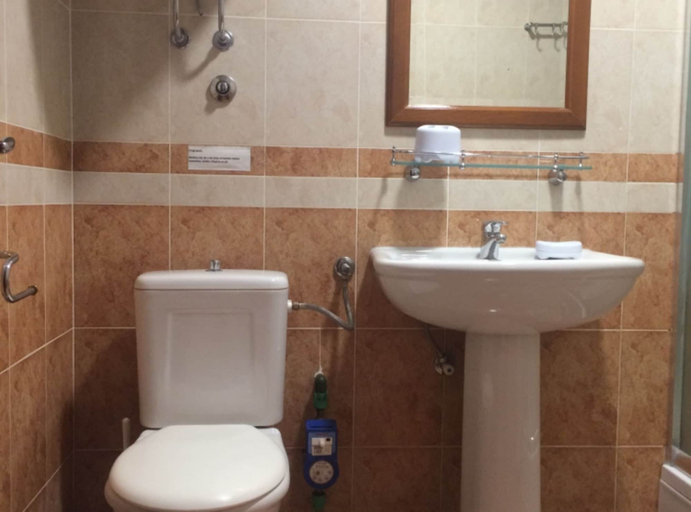 Bathroom 3, Apartments Aleksić, Bečići