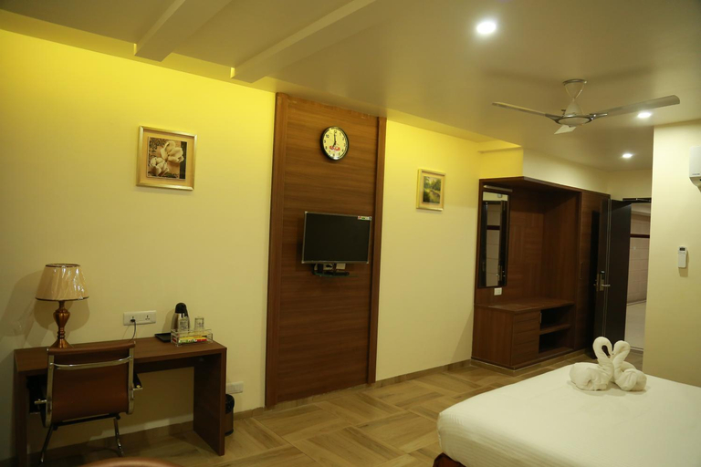 Bedroom 3, Hotel SVM Grand Medipally, Ranga Reddy