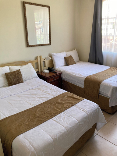 Bedroom 2, Hotel Mediterráneo Plaza, San Salvador