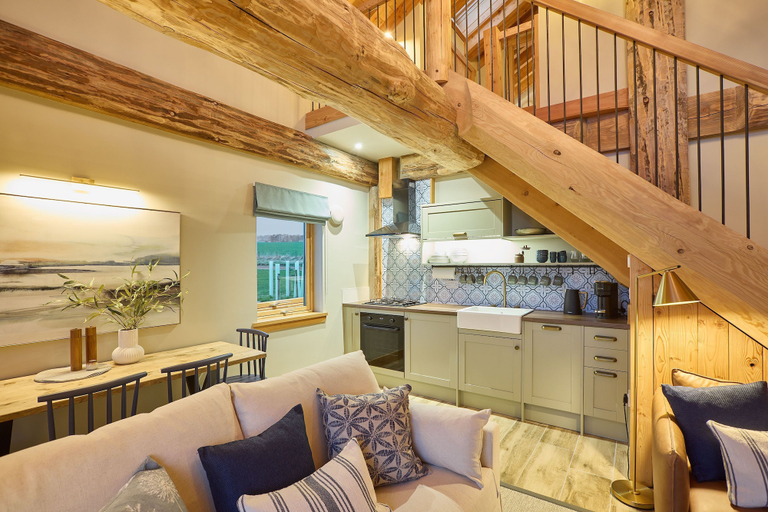 Room 5, Host Stay Cabin on the Loch, Scottish Borders