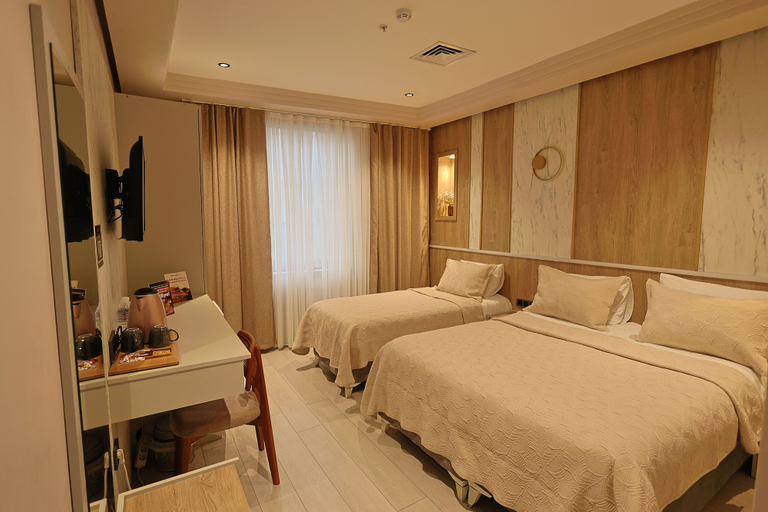 Bedroom 2, Lavender Airport Hotel, Arnavutkoy