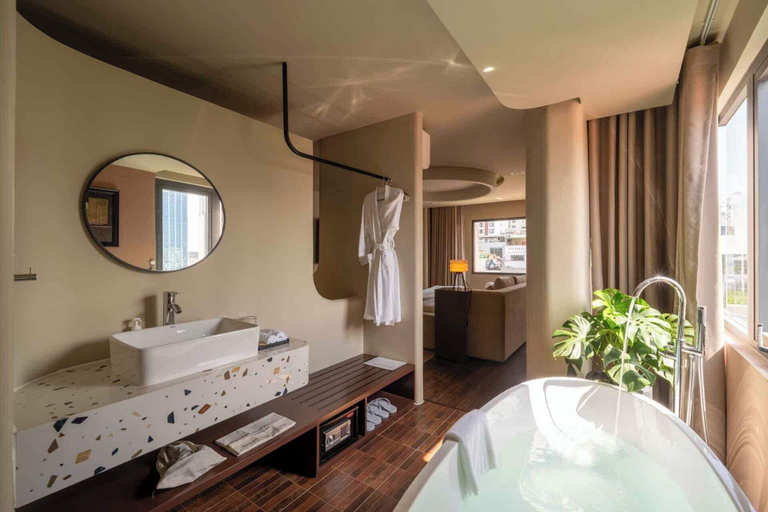 Bathroom 2, AVA Senses Hotel, Sơn Trà