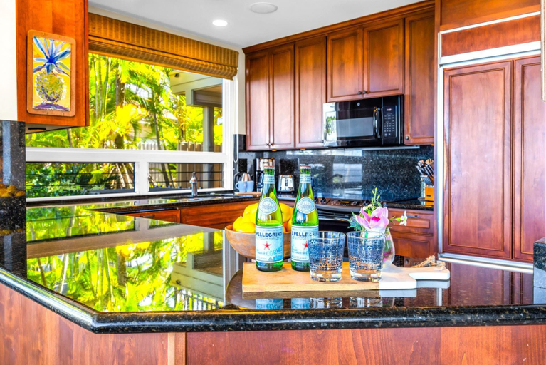 Food & Drinks 5, Kapalua Bay Villas Resort by KBM, Maui