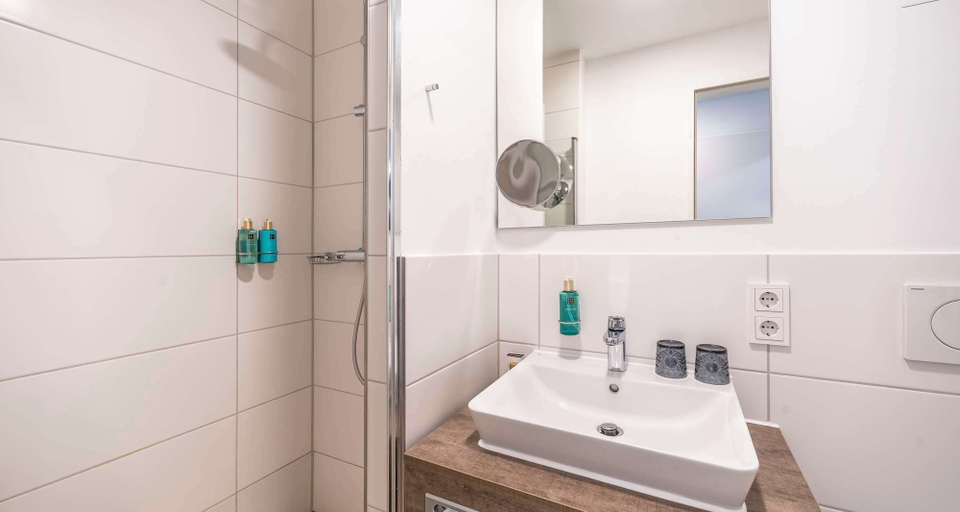 Bathroom 5, Aiden by Best Western Biberach, Biberach