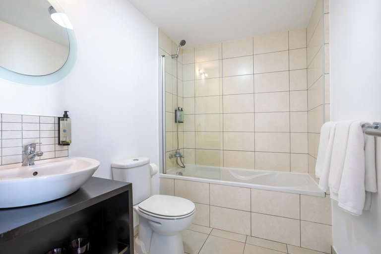 Bathroom 5, Sol Dunas Family Fun