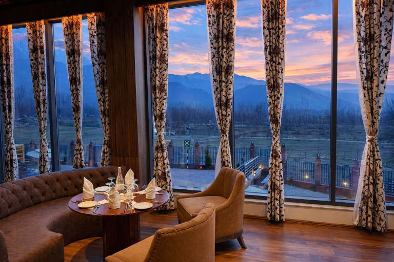Lounge 5, Mountnoor Sarovar Premiere Pahalgam, Anantnag