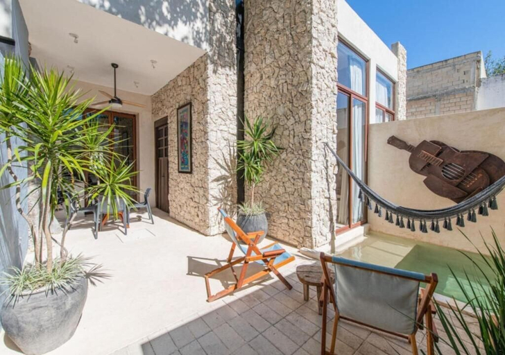 Terrace/patio 4, Casa Trova Santa Lucia, with Parking by Cercana, Mérida