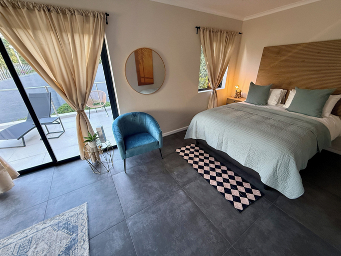 Room 5, Wood Road Coastal Guest Rooms, City of Cape Town