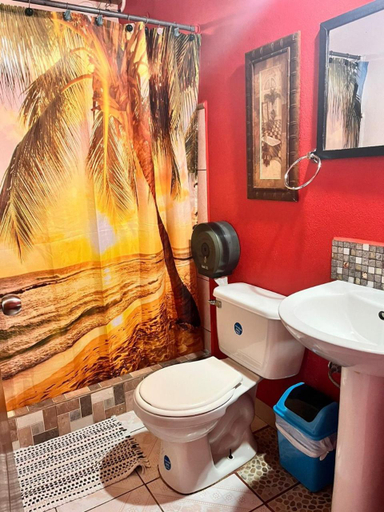 Bathroom 5, Hotel Suenos de Maria, Osa