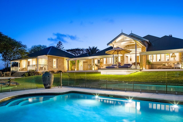 Pool, Hinterland House, Byron
