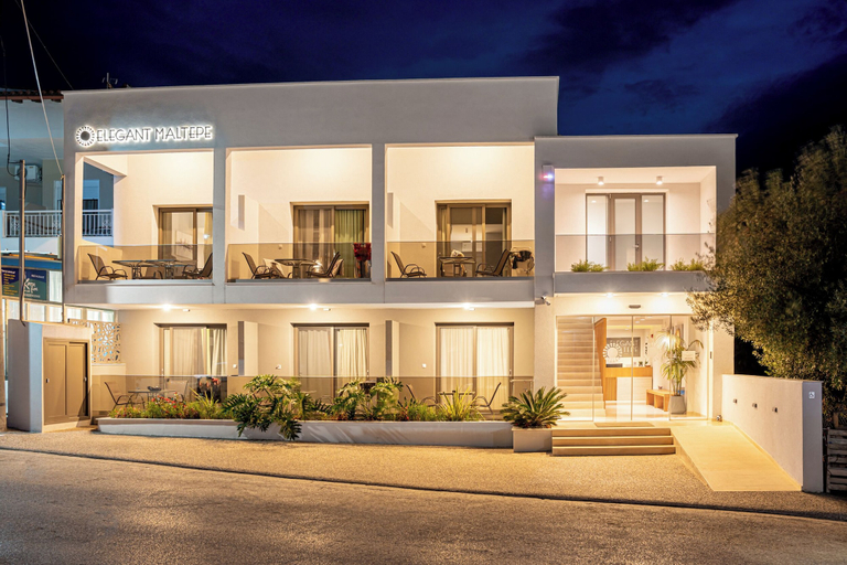 Front of property - evening/night 4, Elegant Maltepe Accommodation, Central Macedonia
