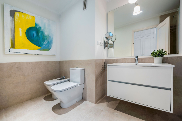 Bathroom 3, Genteel Home Campana, Sevilla