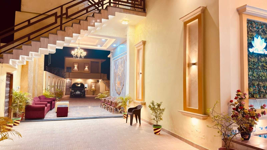Others 5, Amber Palace, Faizabad