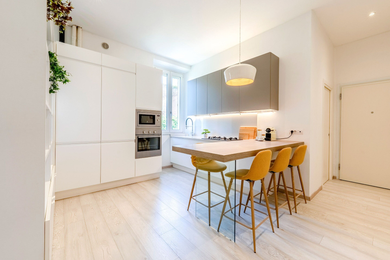 Others 4, Elegant 2BR Apartment in Siena. Porta Camollia, Siena