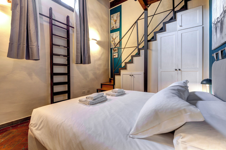 Room 2, Agnese Apartment by Mamo Florence, Florence