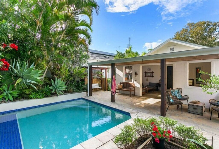 Pool 4, Burleigh Coastal Escape 4BR Home, Gold Coast