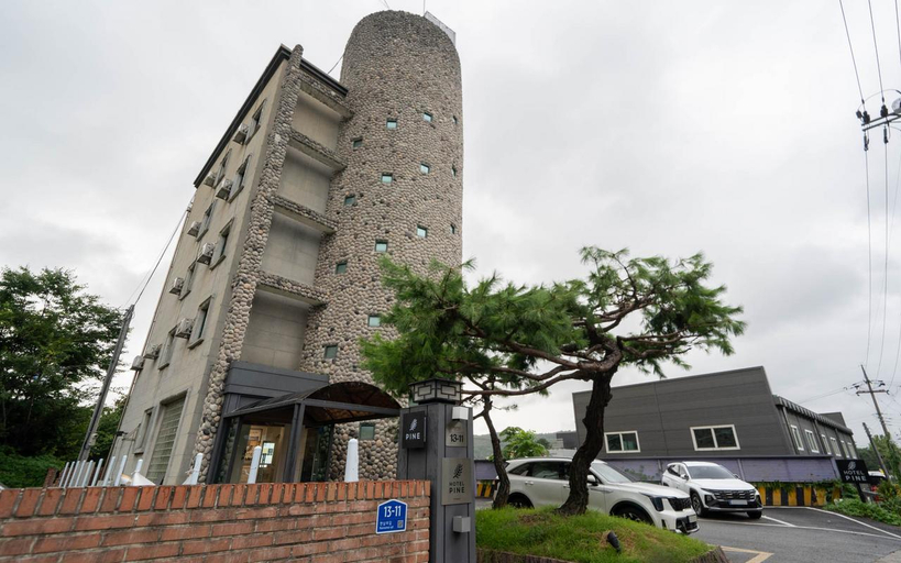 Exterior & Views 5, Cheonan Pine Hotel, Cheonan