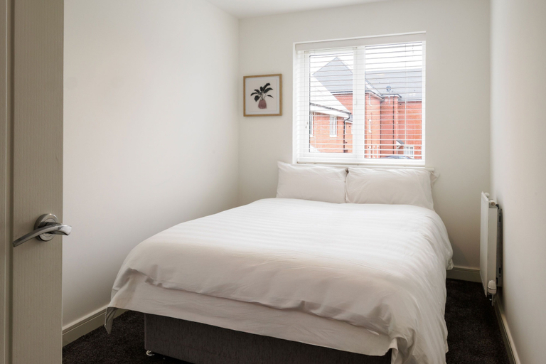 Room 5, Host Stay Flourishing Court, Kent