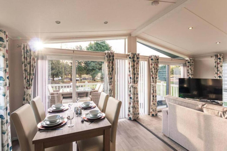 Room 5, Host Stay Woodland Jewel Lodge, East Riding of Yorkshire