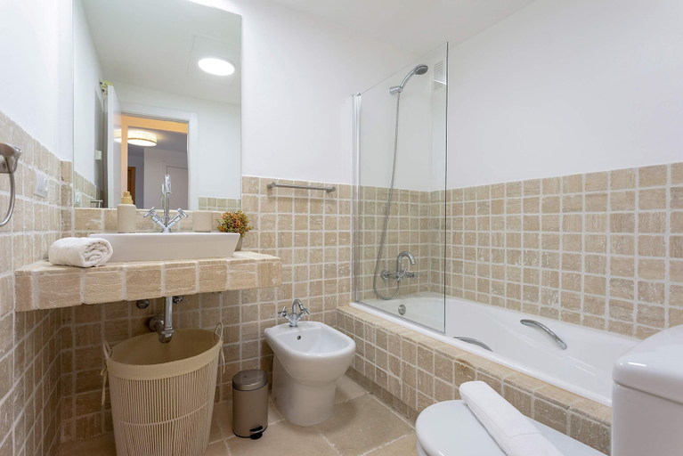 Bathroom 4, Exclusive 2BD Apartment Heated Pool Flamingos Golf, Málaga
