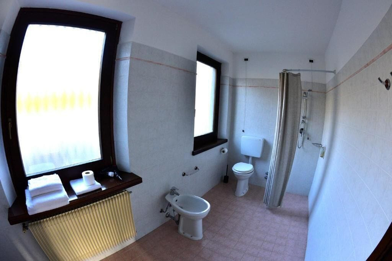 Bathroom 3, Tenuta Valdomini, Udine