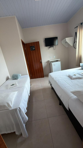 Bedroom 3, Alfa Hotel, Nerópolis