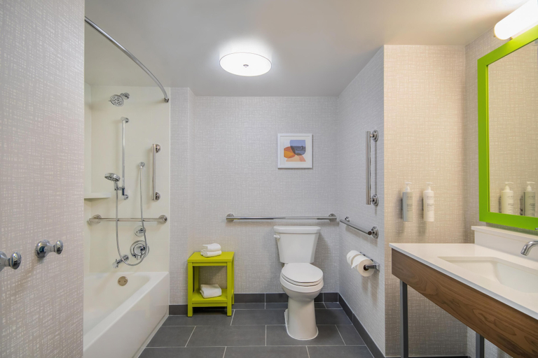 Bathroom 5, Hampton Inn East Aurora, Erie