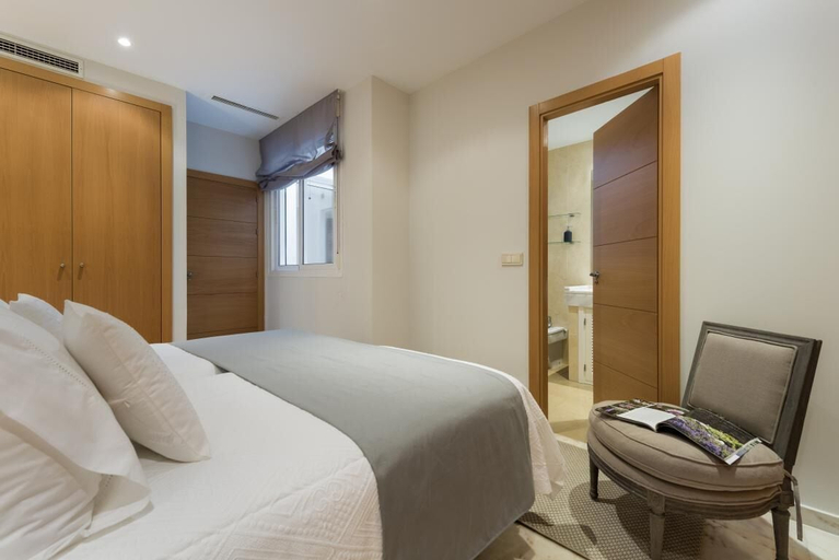 Bedroom 2, Genteel Home Vinuesa II, Sevilla