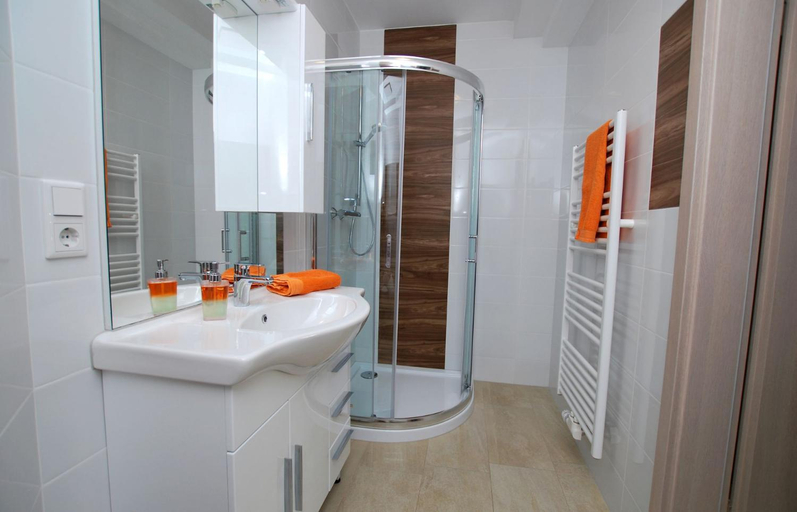 Bathroom 2, Gastehaus Brangshof, Viersen