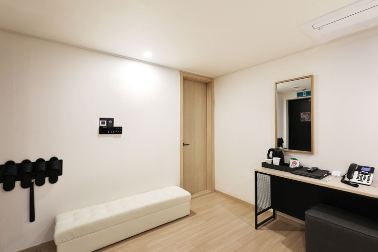 Interior 4, J-Bay Tourist Hotel, Gangbuk