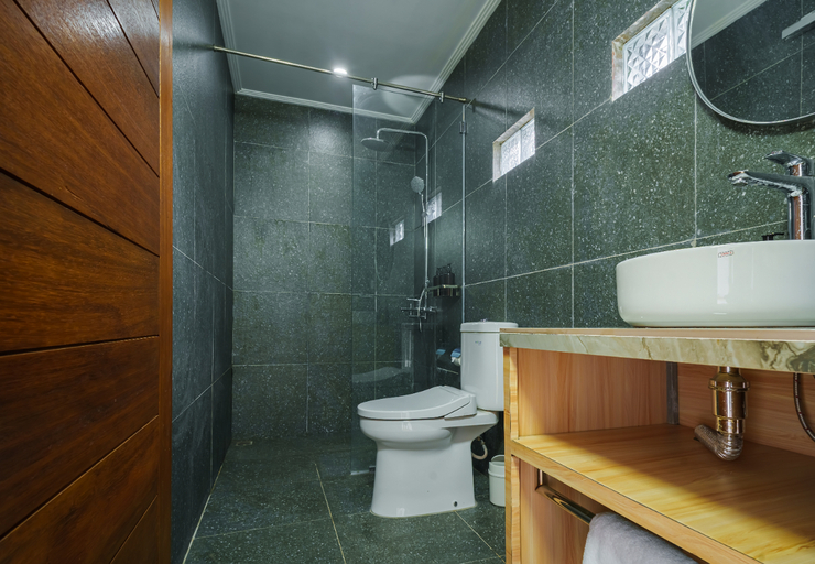 Bathroom 4, Inaka Cabin & Natural Hot Springs Kintamani, Bangli