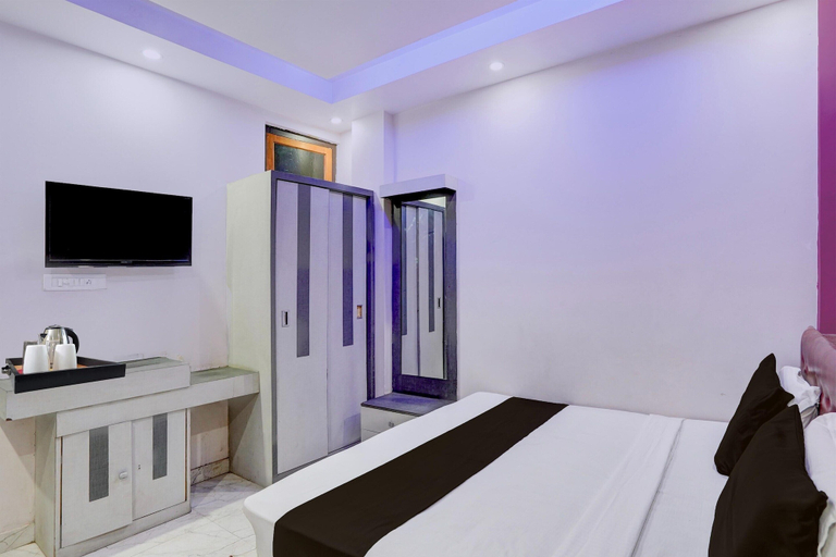 Room 3, Townhouse Sitapur Railway Jn Aman Inn, Sitapur
