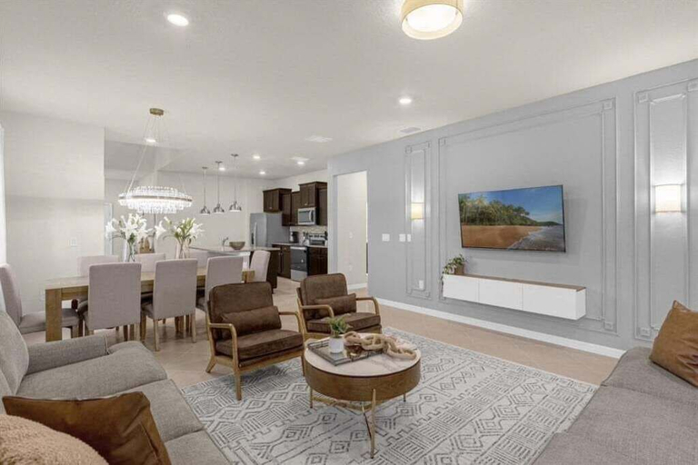 Living area 4, 7 Bedroomss/ Windsor Cay Home, Lake