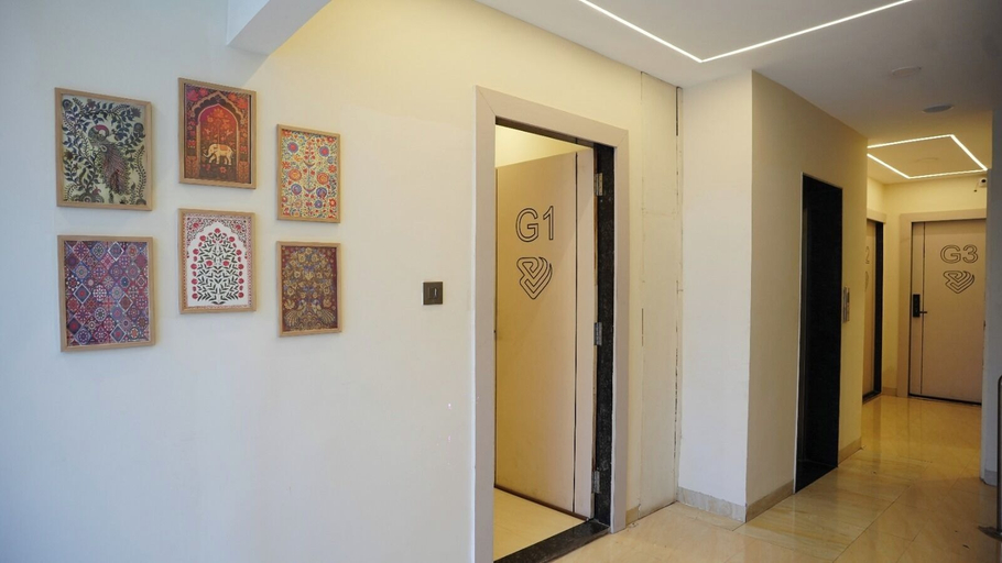 Lobby 5, Venzaa Inn, Indore