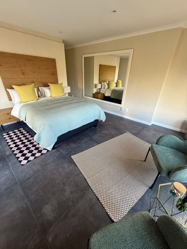 Room 4, Wood Road Coastal Guest Rooms, City of Cape Town