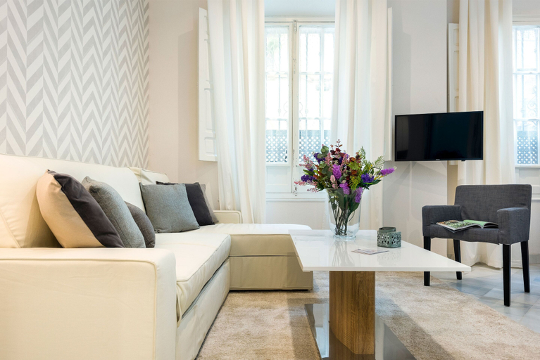 Others 4, Genteel Home Galera I, Sevilla