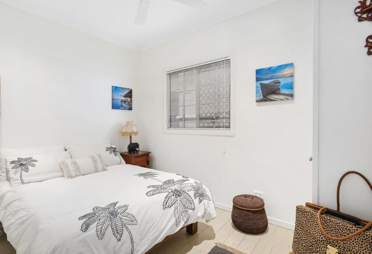 Room 5, Burleigh Coastal Escape 4BR Home, Gold Coast