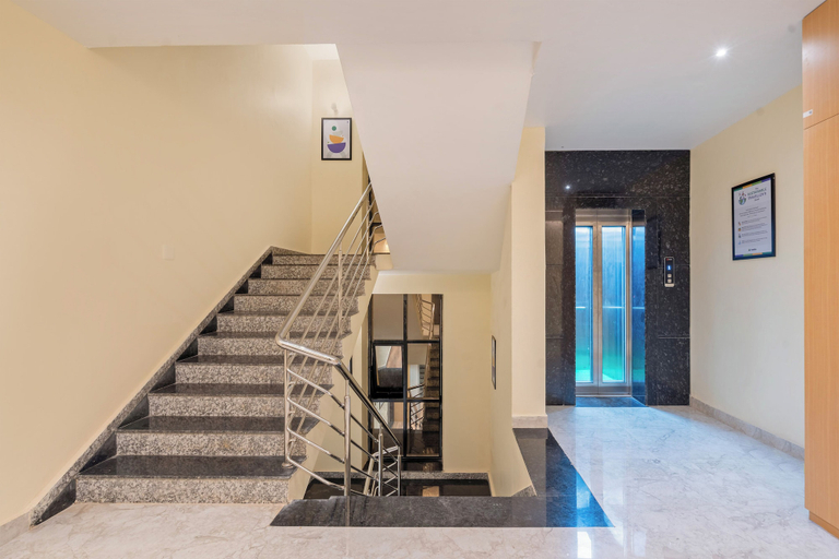 Elevator 5, Treebo Grace Stays, Khordha